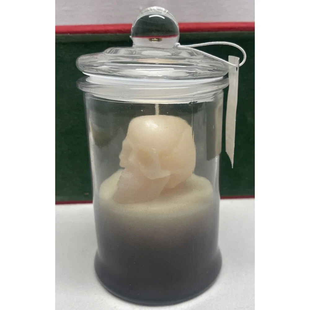 Skull Candle 12.7oz Cedar Cypresswood Berry Halloween Decor Witch Goth Wicca NEW